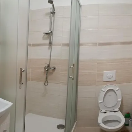 Viet Sen Konukevi Železná Ruda